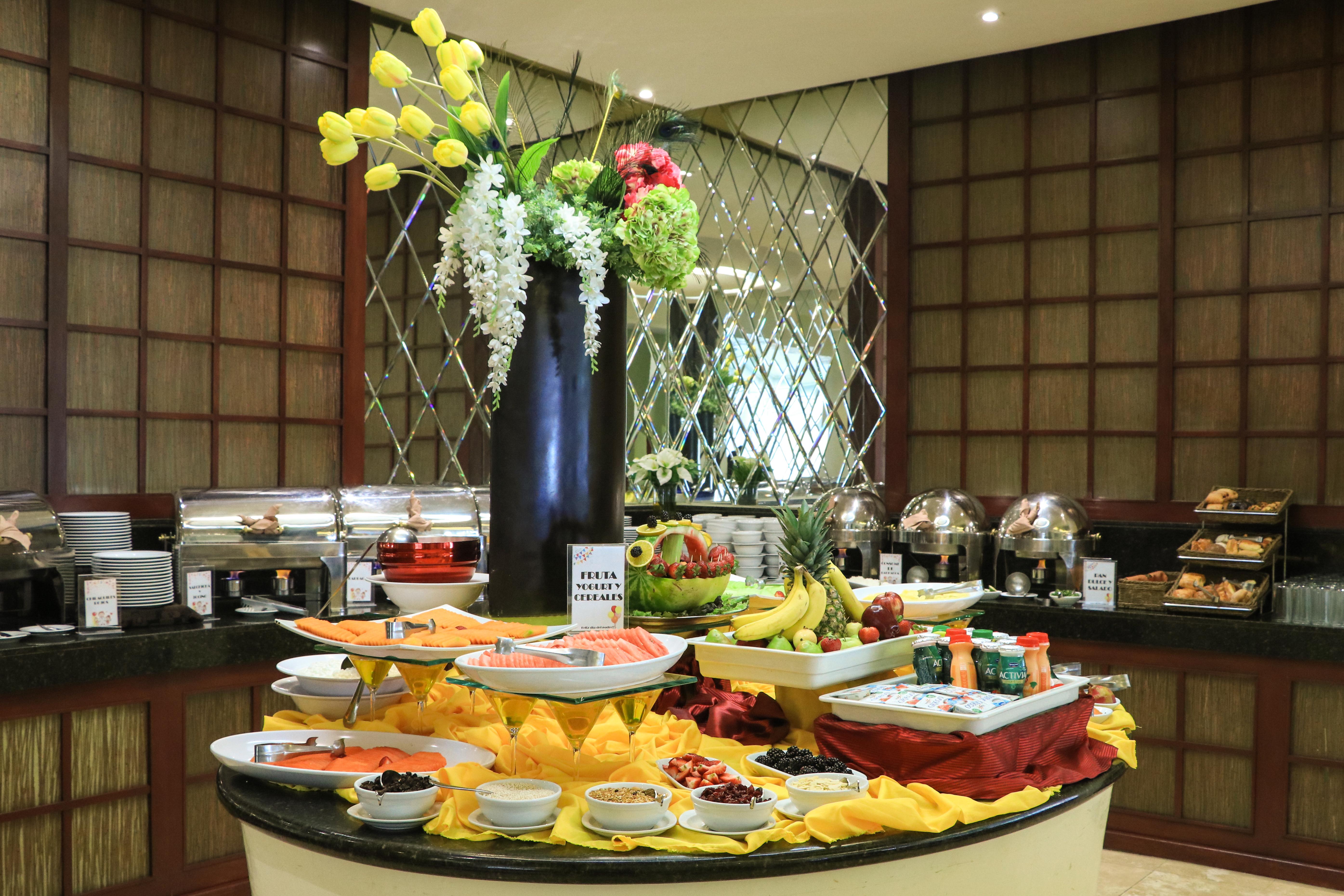Belair Unique Mexico City Wtc, Trademark By Wyndham Exterior foto A fruit salad buffet